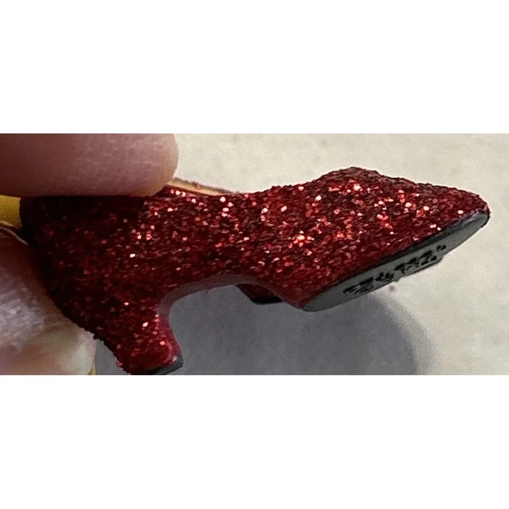 Hallmark Keepsake Ornament Dorothy's Ruby Slippers The Wonders Of Oz #1 1998 Vtg